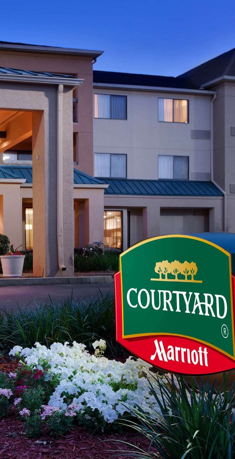 Courtyard by Marriott Mobile