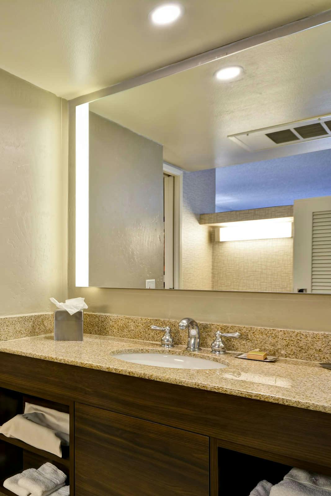 Hotel DoubleTree by Hilton Phoenix North photo 2