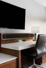 Hotel Delta Hotels by Marriott Woodbridge photo 5
