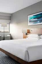Hotel Delta Hotels by Marriott Woodbridge photo 2