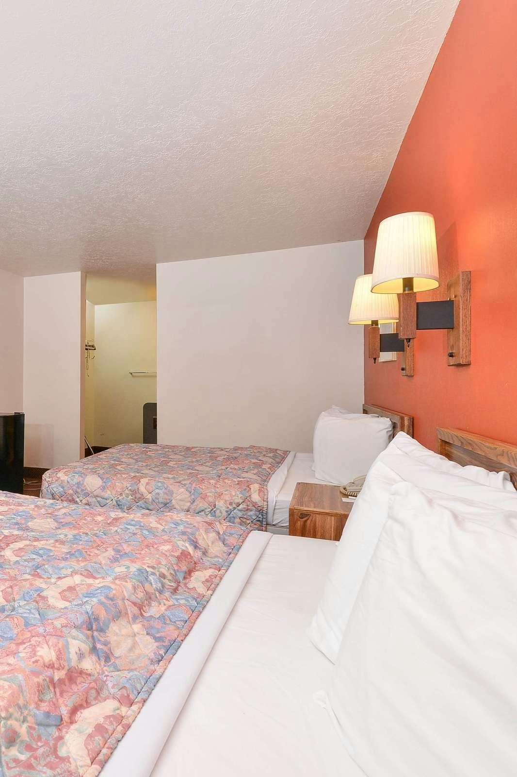 Hotel Americas Best Value Inn & Suites Ft. Collins E at I-25 photo 2