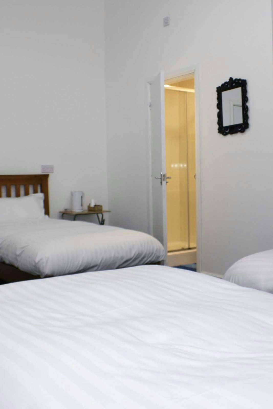 Hotel OYO Hala Guest House photo 5