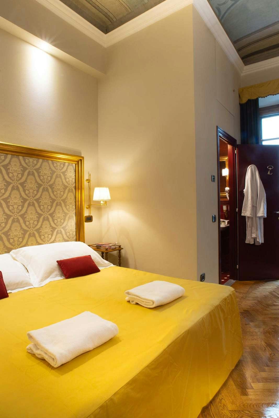 Hotel Boutique B&B Torre de' conti photo 5