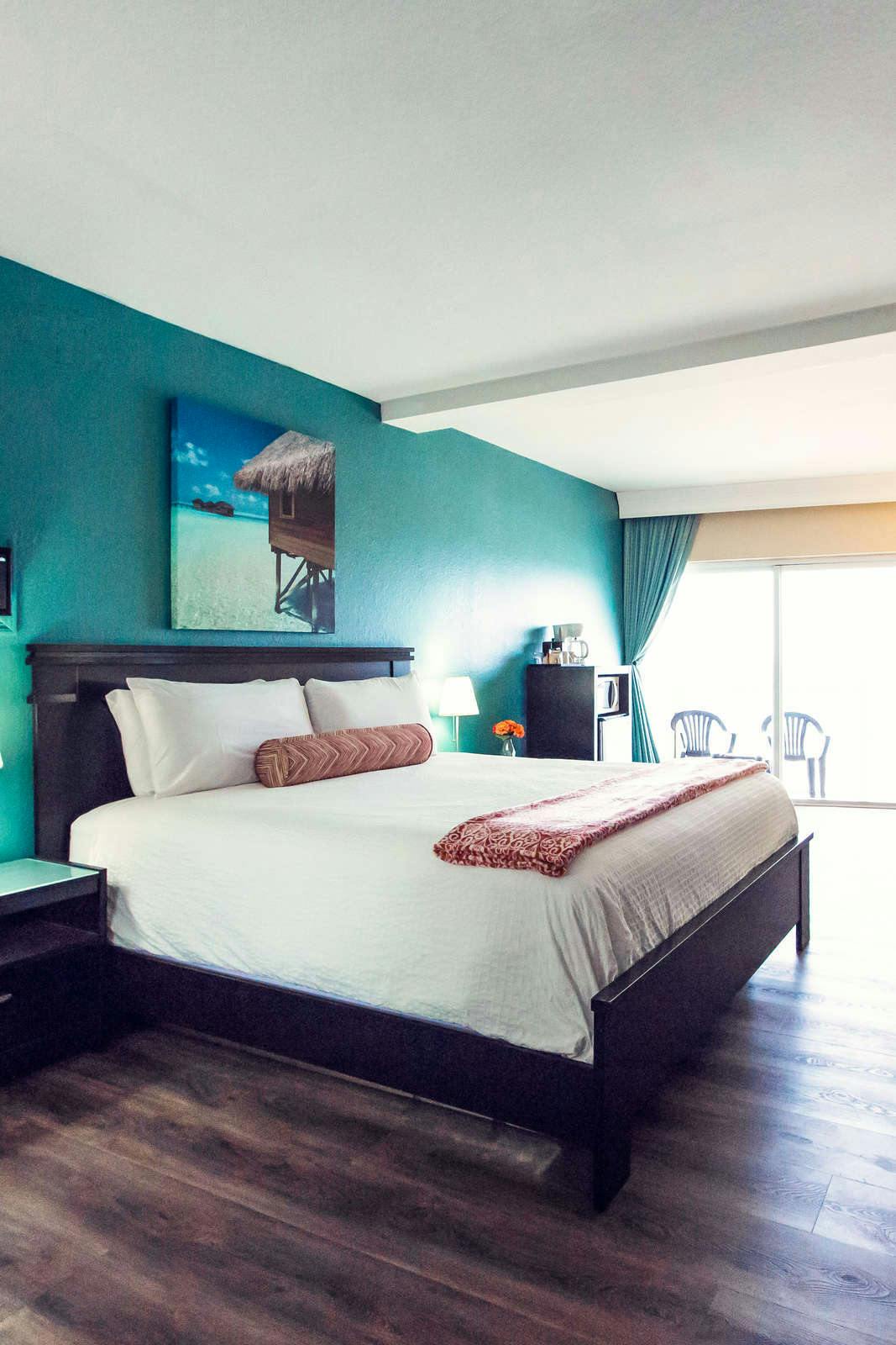 Hotel Sun Tower Hotel & Suites on the Beach photo 2