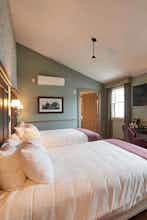 Hotel The Groton Inn photo 2
