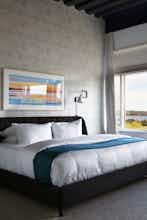 Hotel 250 Main Hotel photo 2
