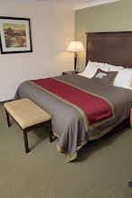 Hotel Best Western Plus White Bear Country Inn photo 1