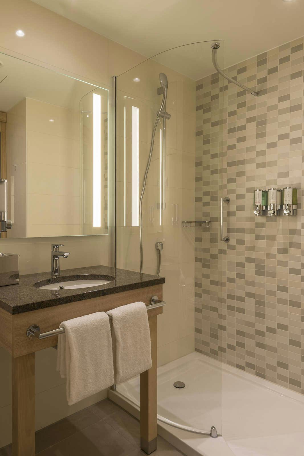 Hotel Hampton by Hilton Frankfurt Airport (Breakfast Included) photo 3