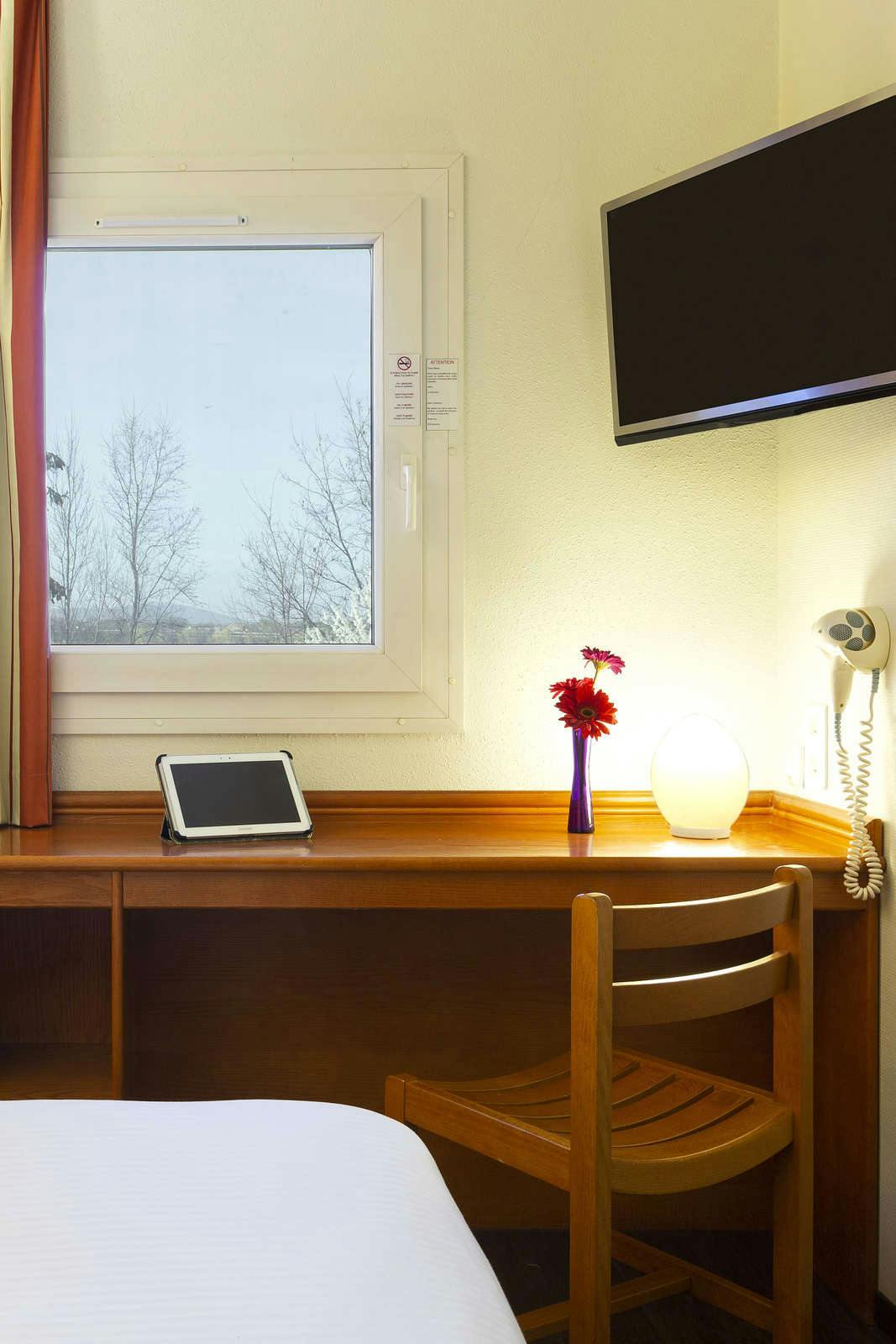 Hotel Hôtel Roi Soleil Mulhouse Sausheim photo 3