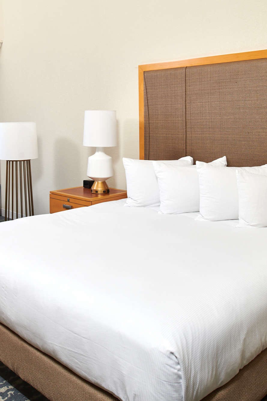 Hotel DoubleTree by Hilton Hotel Berkeley Marina photo 2