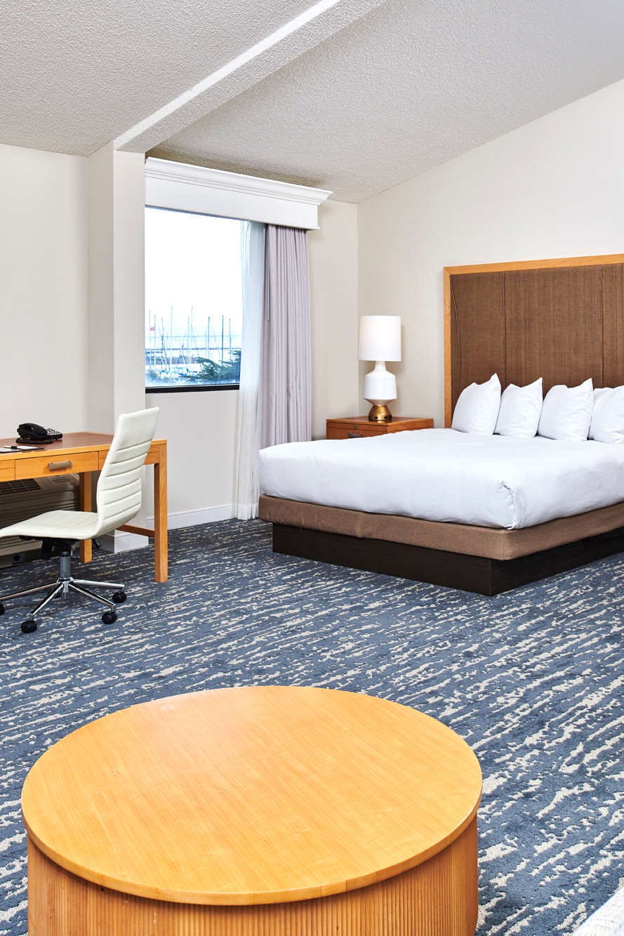 Hotel DoubleTree by Hilton Hotel Berkeley Marina photo 1