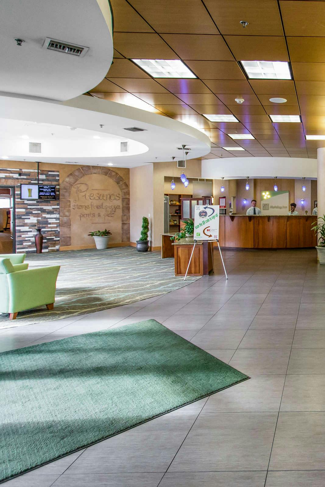 Hotel Holiday Inn Gainesville University Center photo 5