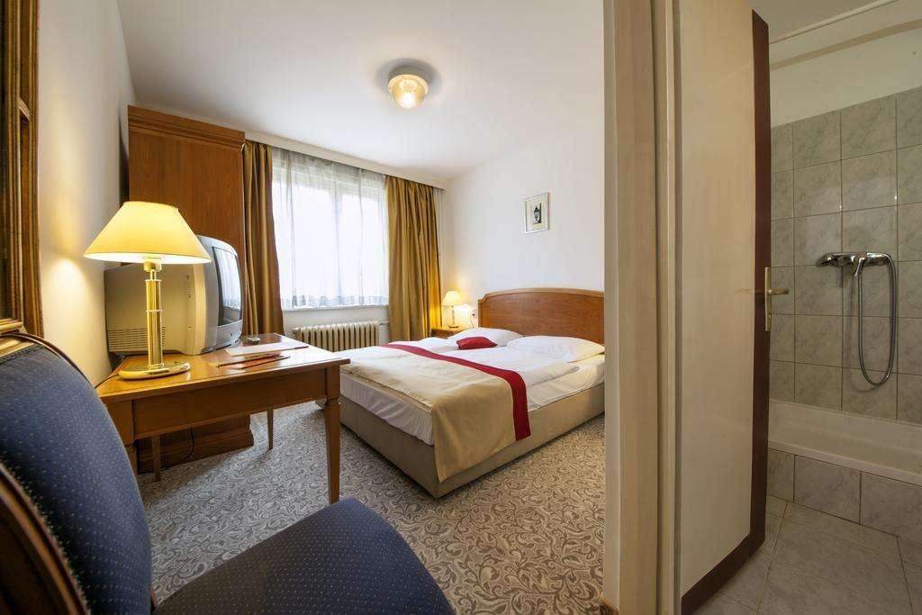 Hotel Zagreb photo 1