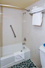 Hotel Blue Sail Inn photo 4
