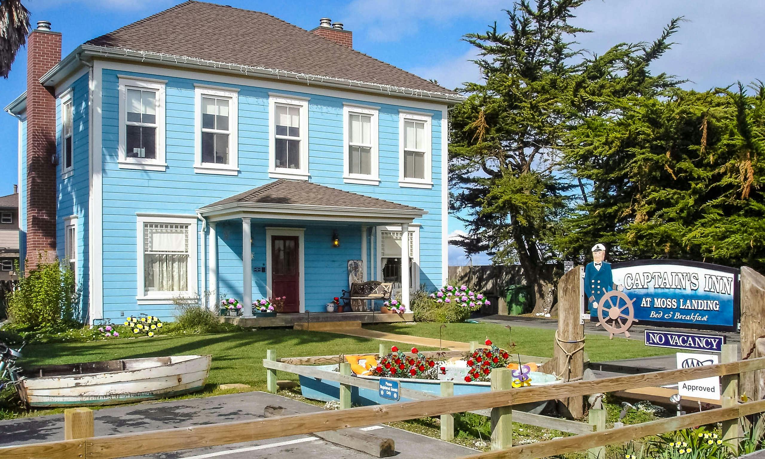 Captain's Inn at Moss Landing, Monterey - HotelTonight