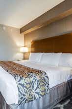 Hotel Monte Carlo Inn Brampton Suites photo 1