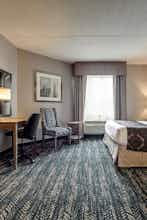 Hotel Monte Carlo Inn Brampton Suites photo 2
