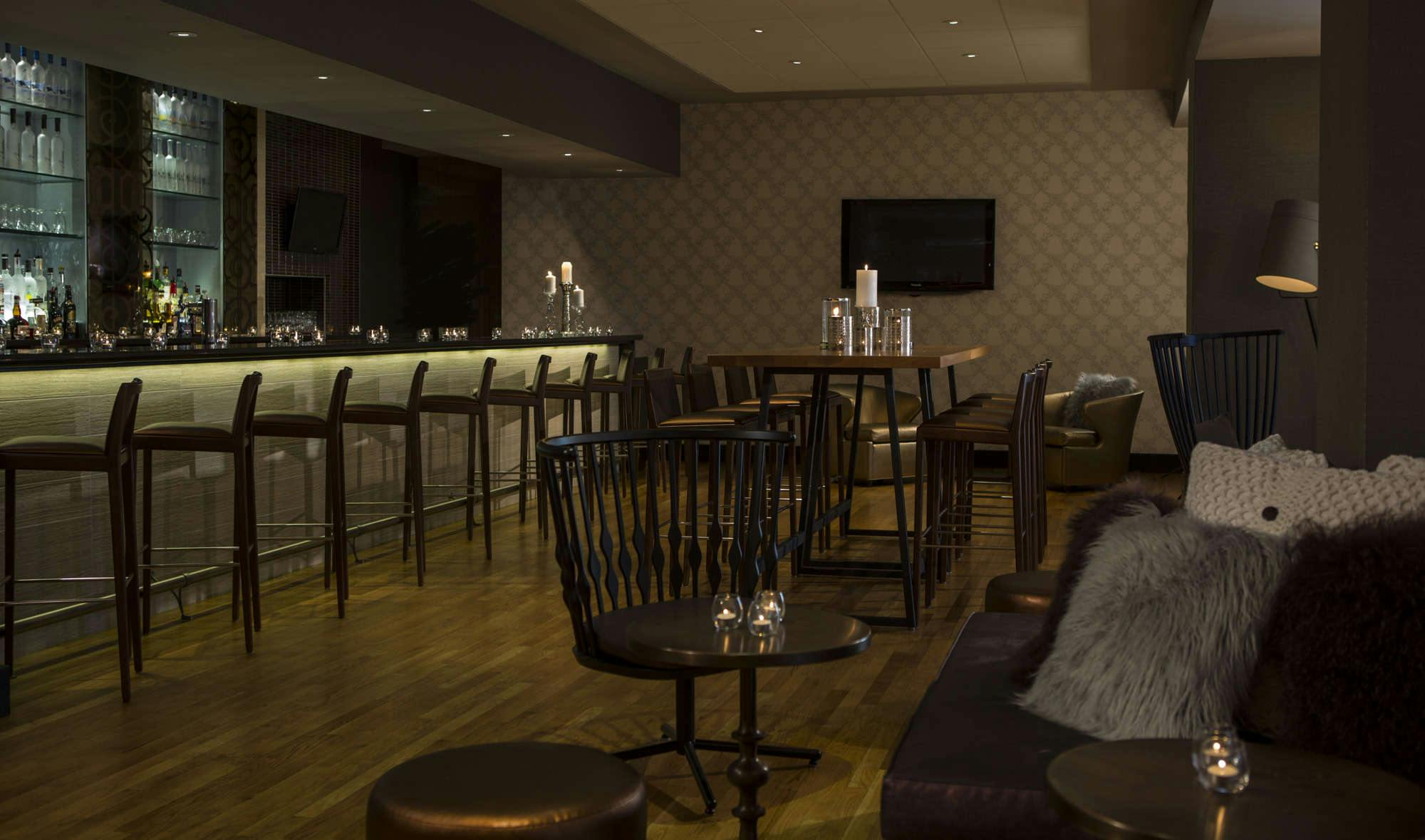 Hotel Renaissance Chicago O'Hare Suites Hotel photo 3