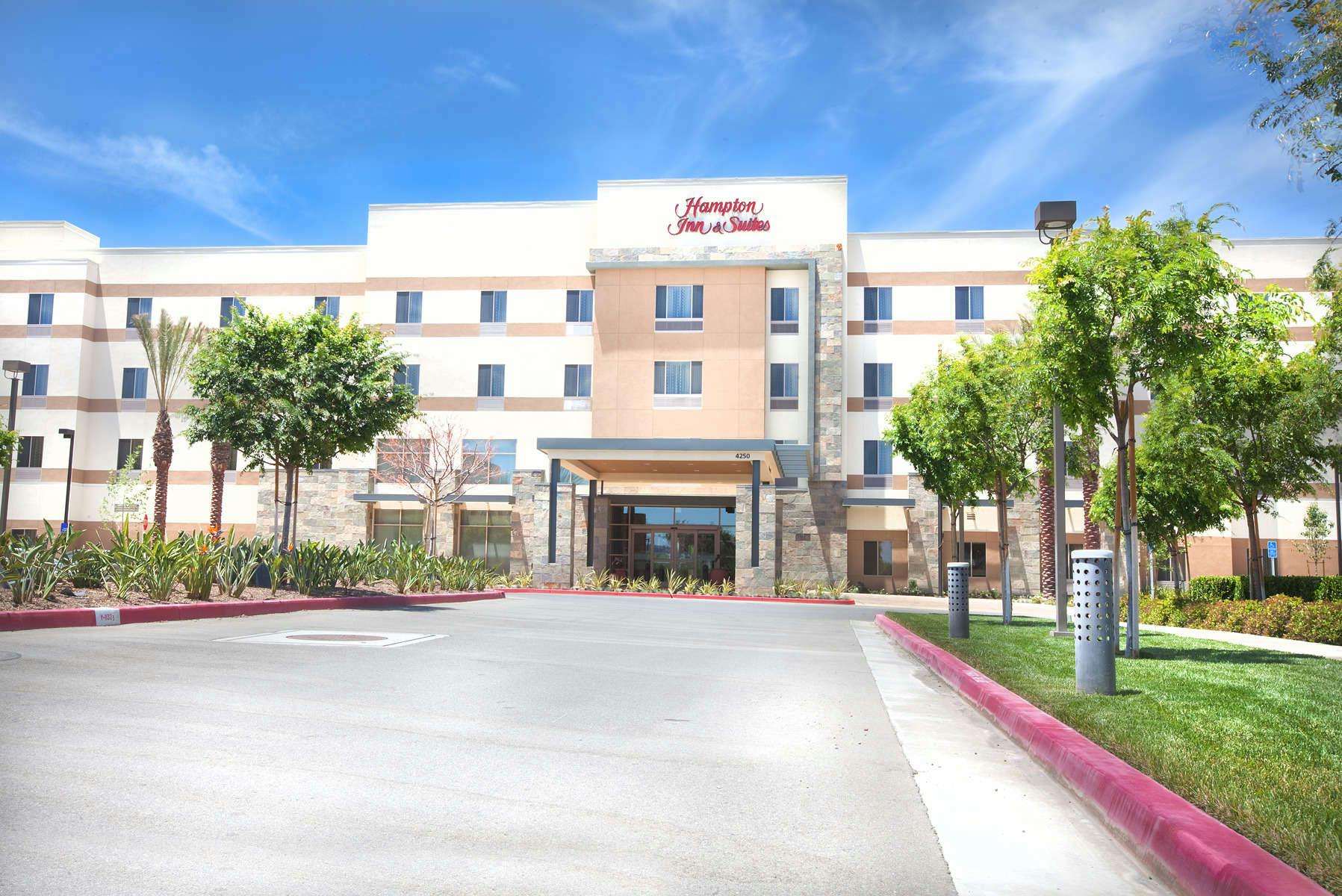 Hampton Inn and Suites Riverside/Corona East