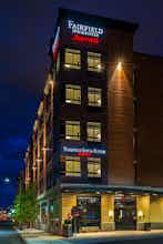 Hotel Fairfield Inn & Suites Boston Cambridge photo 2
