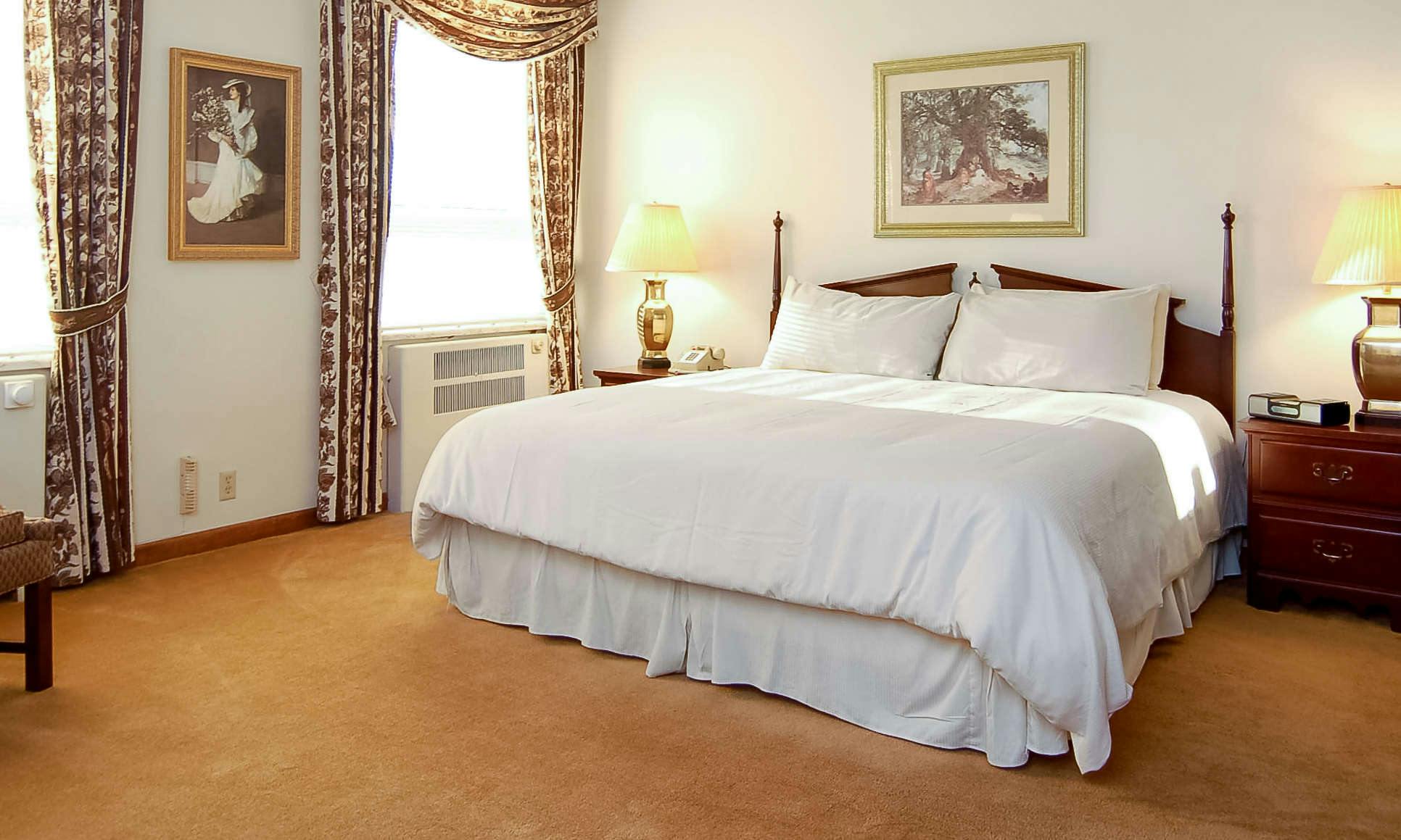 Hotel Milwaukee Athletic Club photo 1