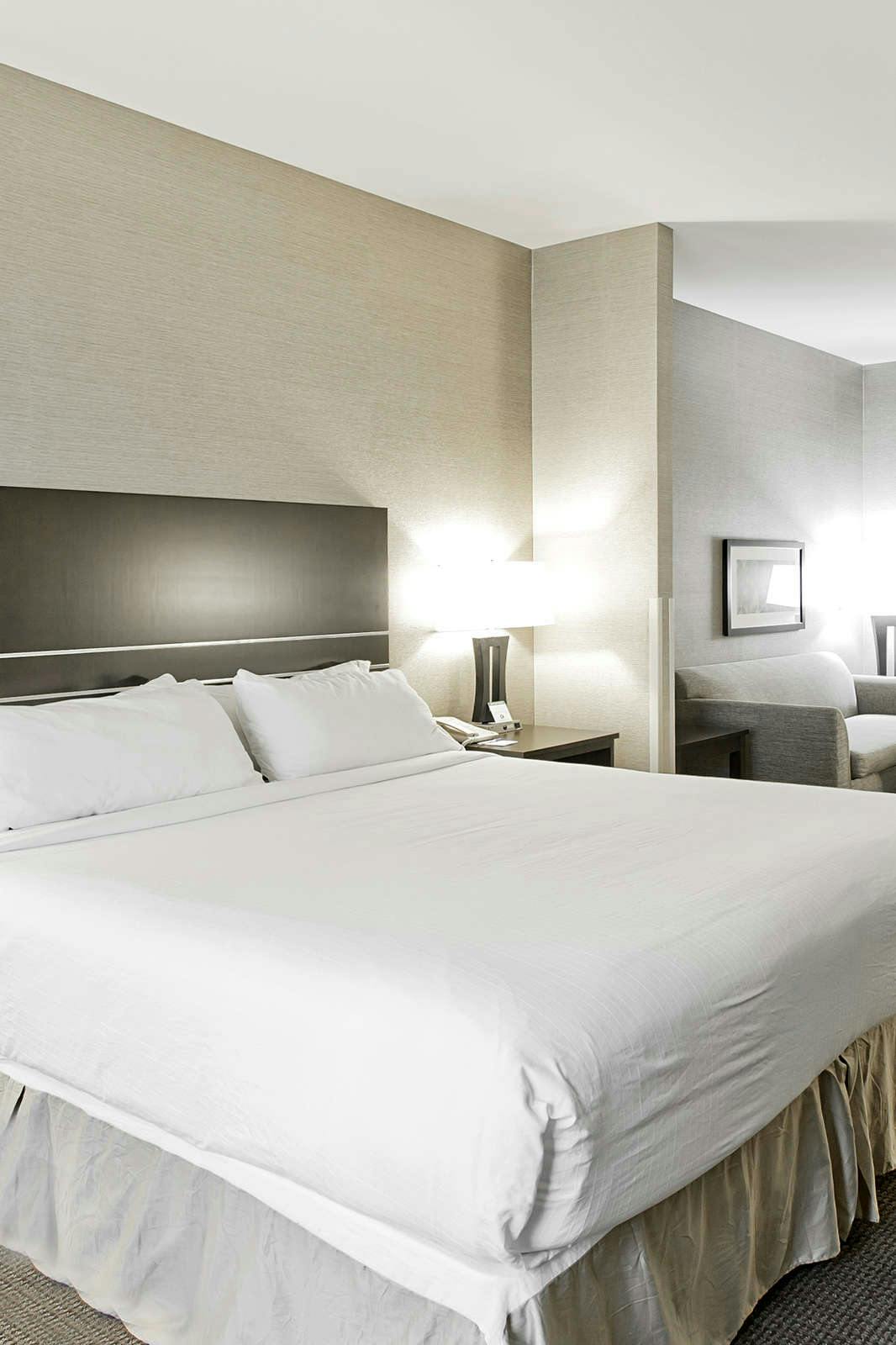 Hotel Holiday Inn Express Bothell photo 3