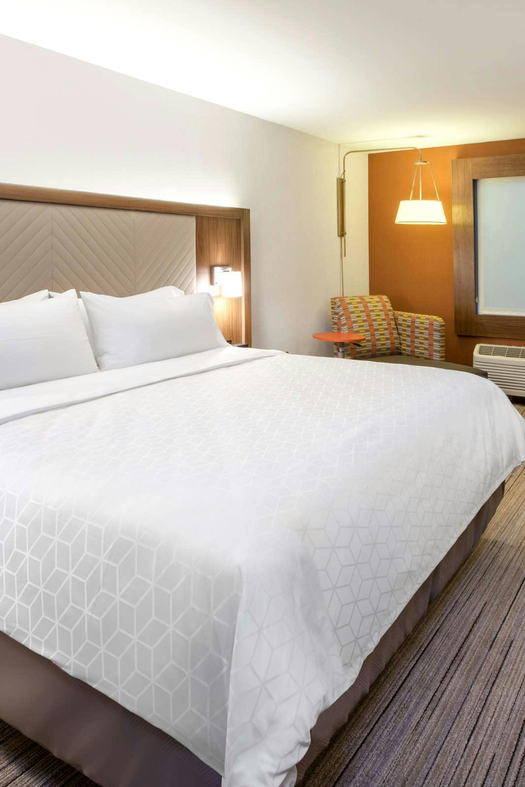 Hotel Holiday Inn Express & Suites Ottawa photo 2