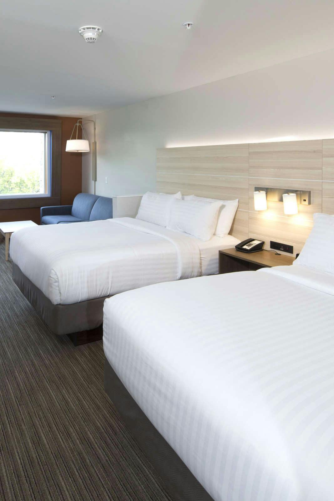 Hotel Holiday Inn Express & Suites Auburn photo 3