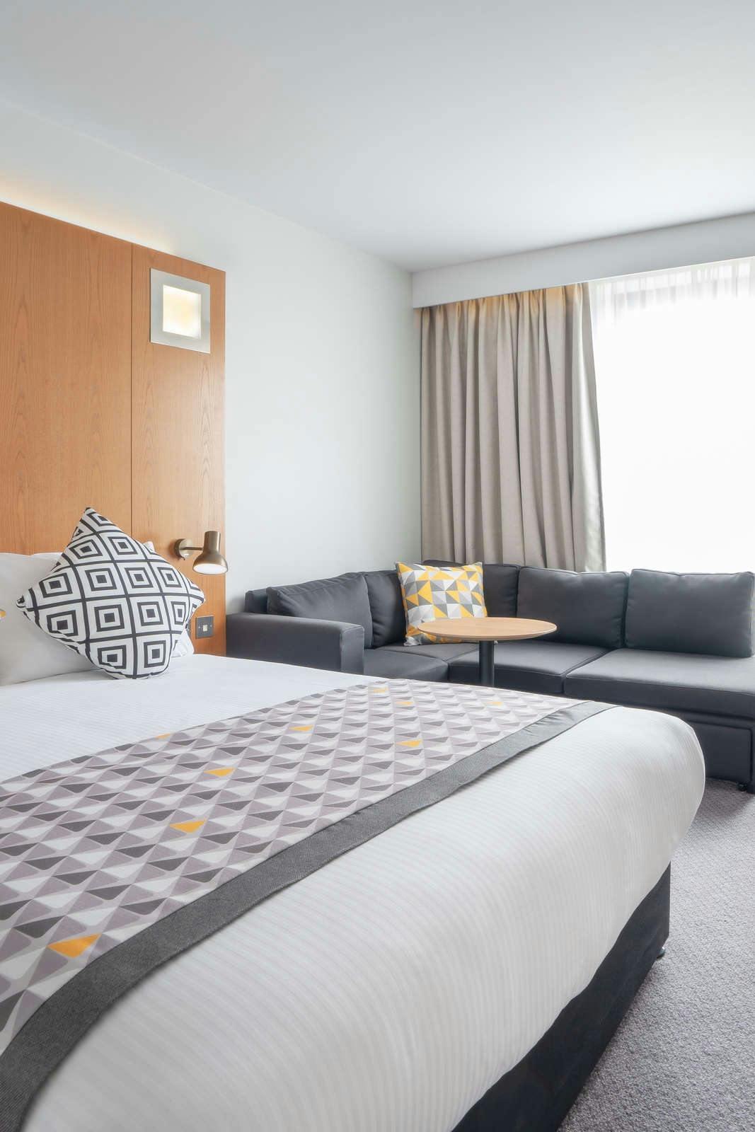 Hotel Holiday Inn Bournemouth photo 3