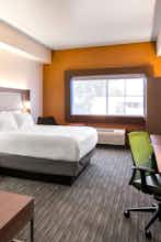 Hotel Holiday Inn Express & Suites Chico photo 2