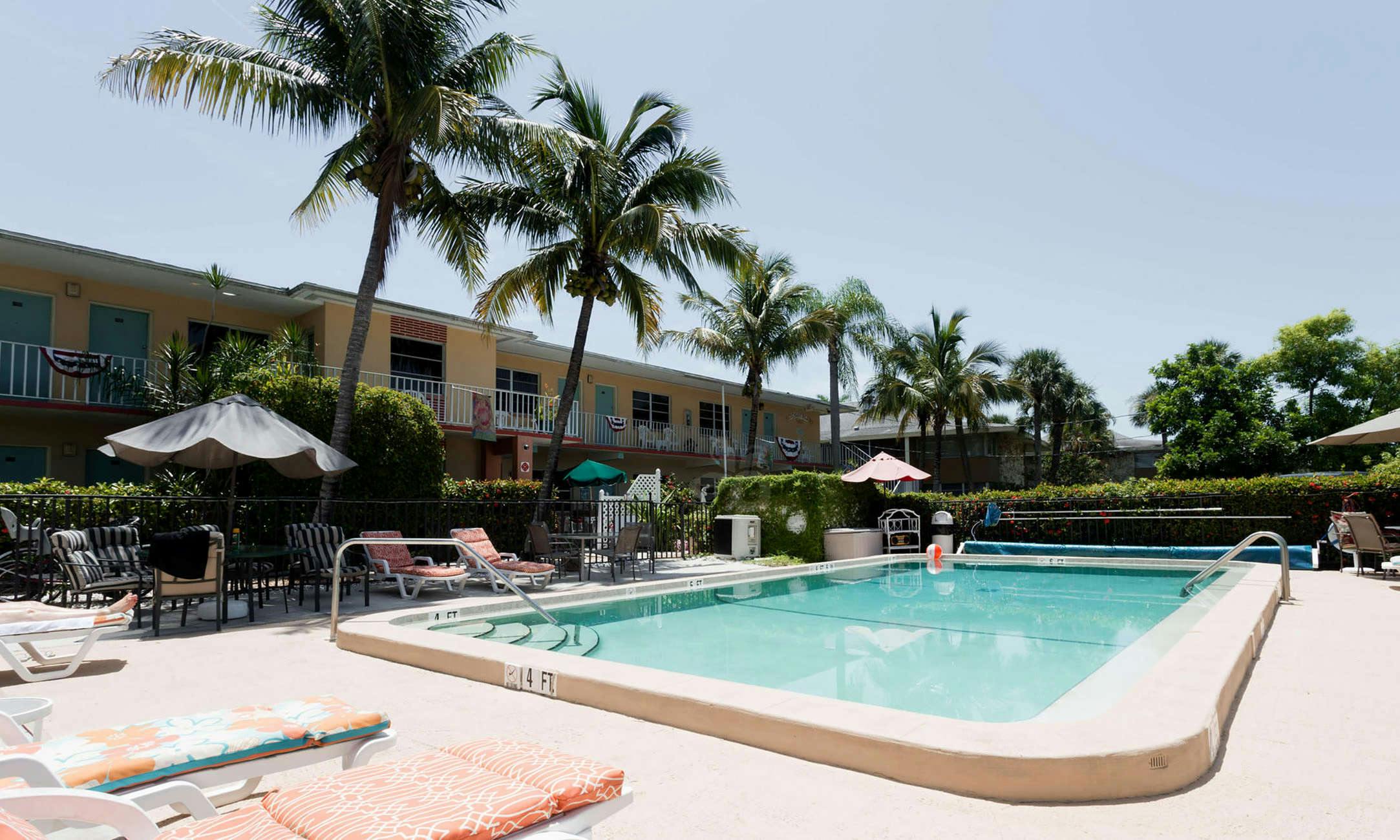 Hideaway Waterfront Resort & Hotel