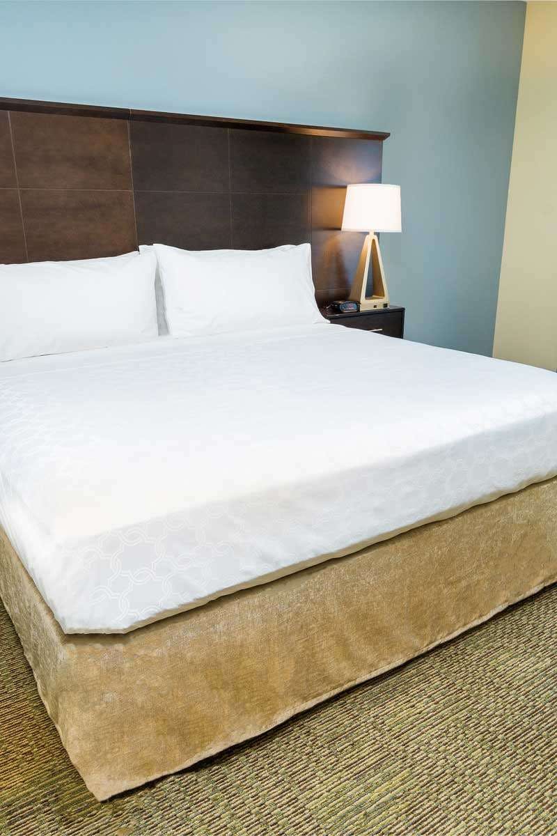 Hotel Staybridge Suites Newark Fremont photo 1