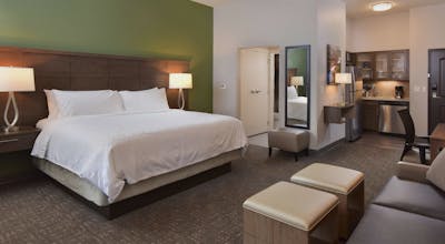 Staybridge Suites Wisconsin Dells - Lake Delton