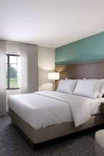 Hotel Staybridge Suites Wisconsin Dells - Lake Delton photo 1