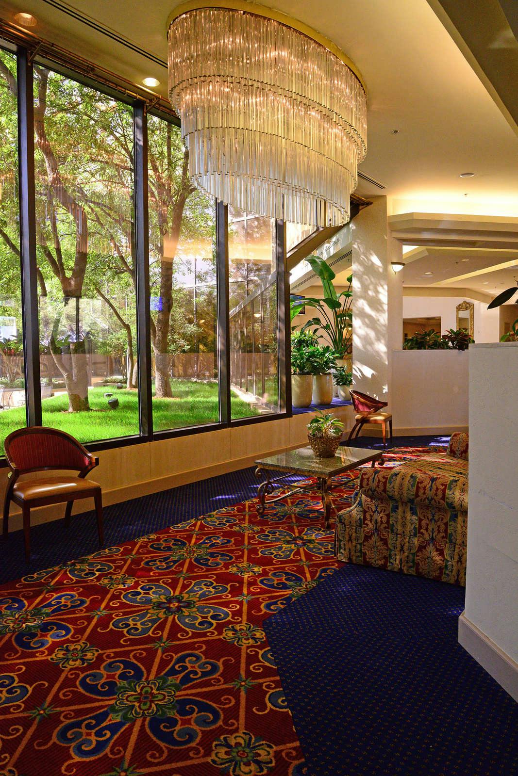 Hotel Embassy Suites by Hilton Oklahoma City Northwest photo 3