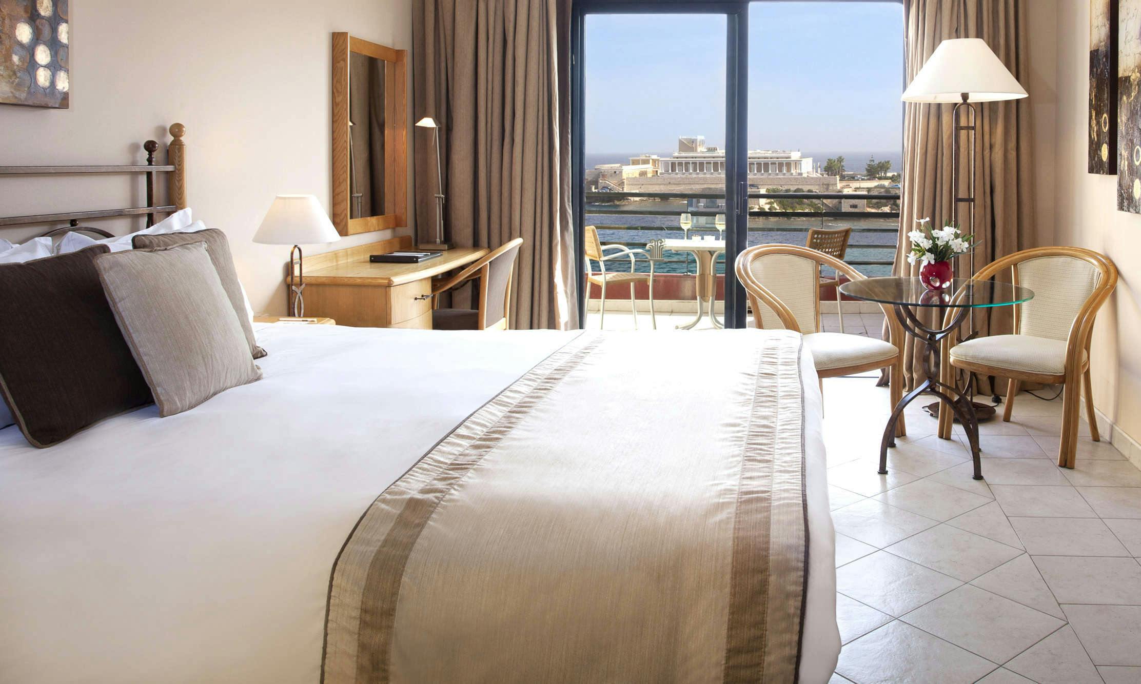 Marina Hotel Corinthia Beach Resort