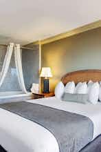 Hotel Surf & Sand Lodge photo 1