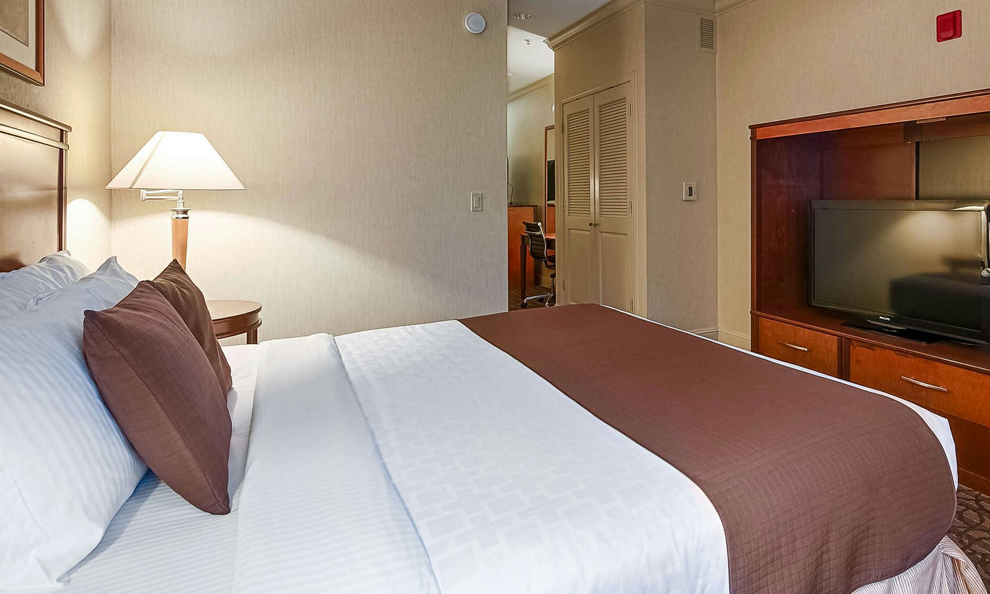 Last Minute Hotel Deals In Santa Cruz Hoteltonight