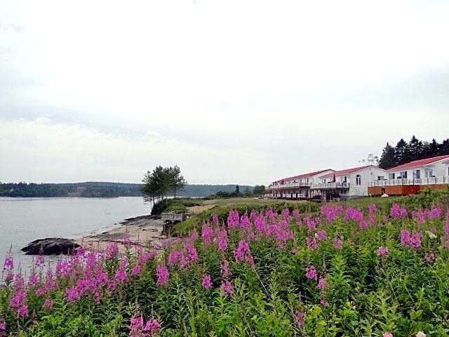 Clipper Shipp Beach Motel