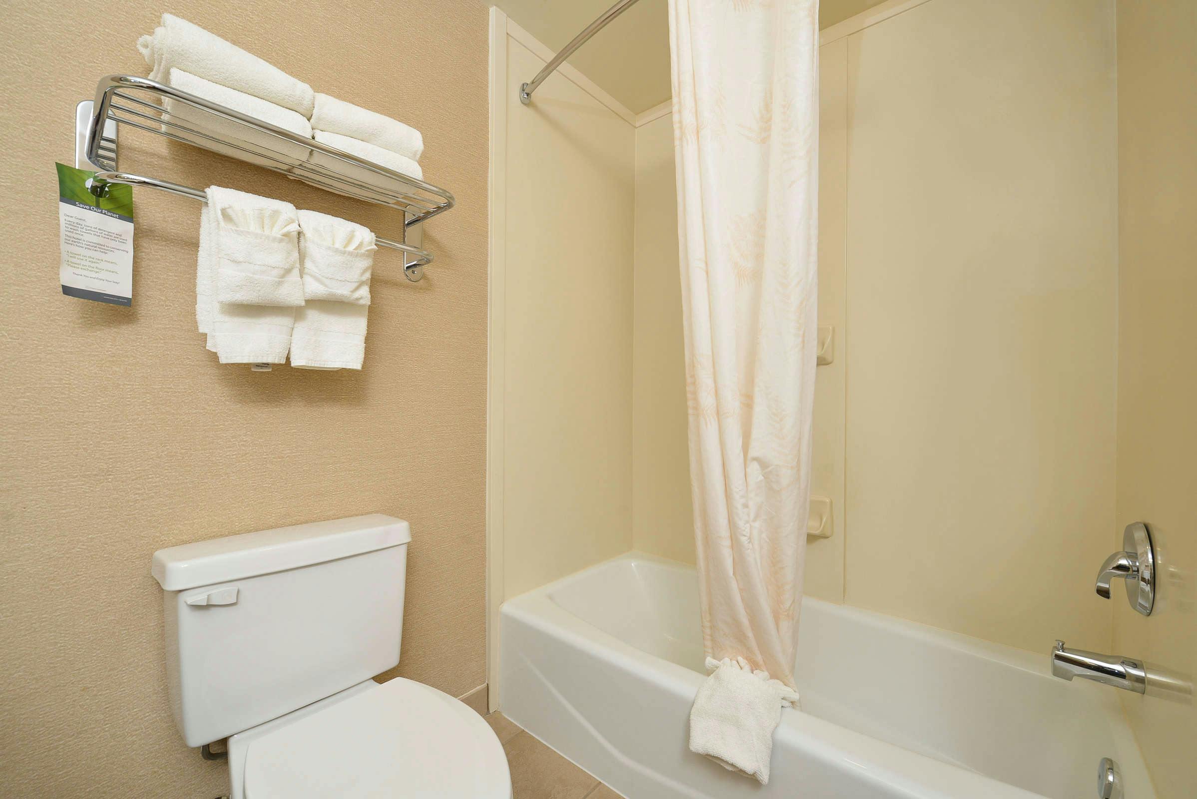 Hotel Comfort Inn and Suites Dover-Portsmouth photo 4