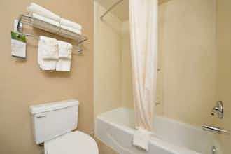 Hotel Comfort Inn and Suites Dover-Portsmouth photo 4