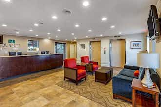 Hotel Quality Inn & Suites Ocean City Fenwick photo 2