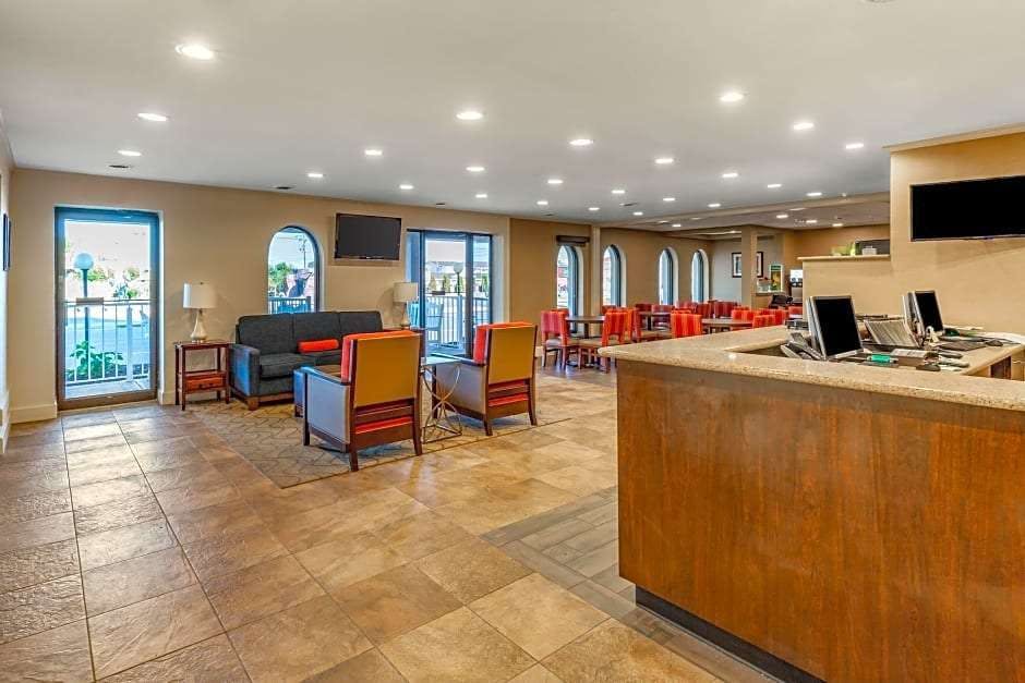 Hotel Quality Inn & Suites Ocean City Fenwick photo 4