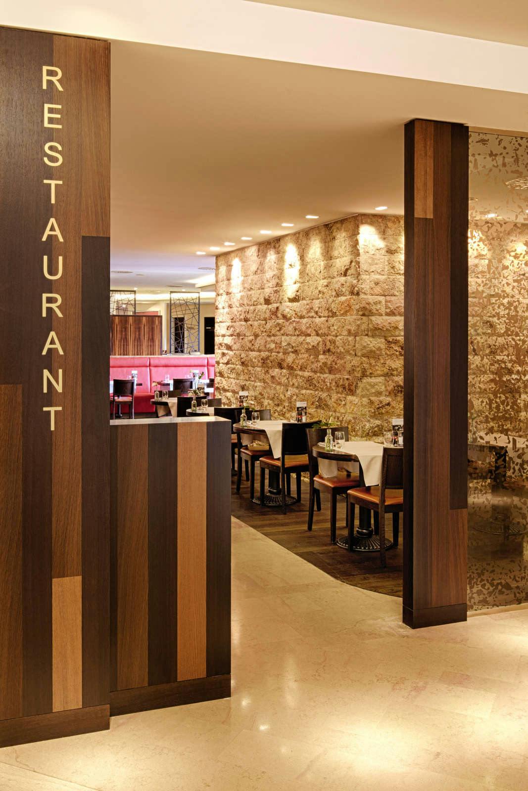 Hotel Mövenpick Hotel Geneva photo 4