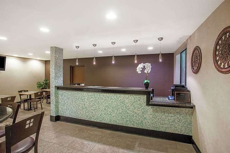 Hotel Lodge of La Mesa - Adults Only photo 1