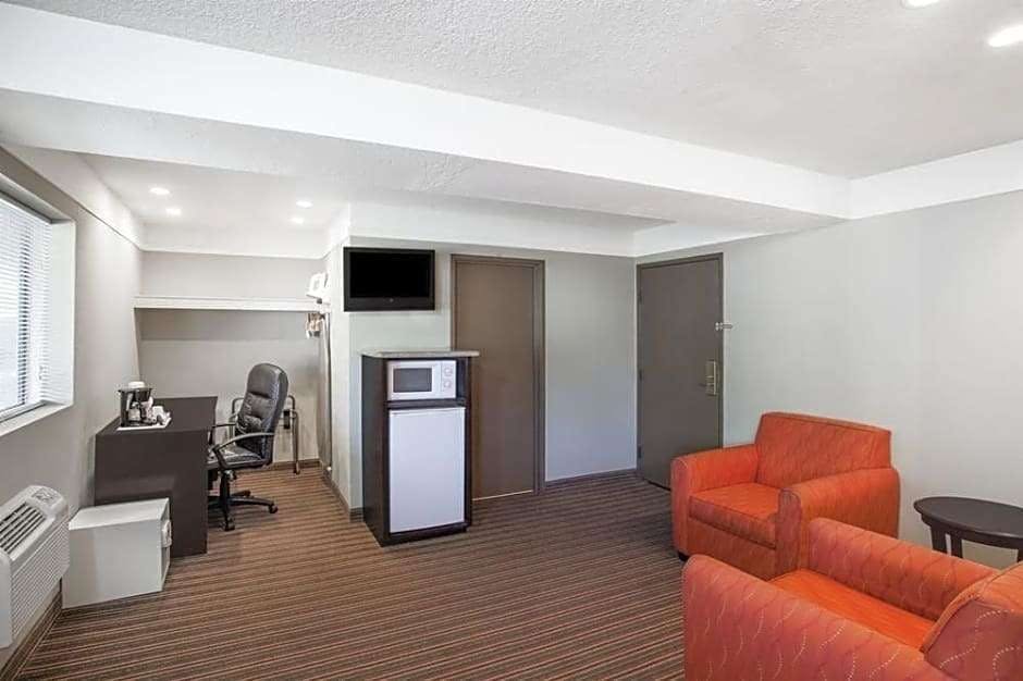 Hotel Lodge of La Mesa - Adults Only photo 2