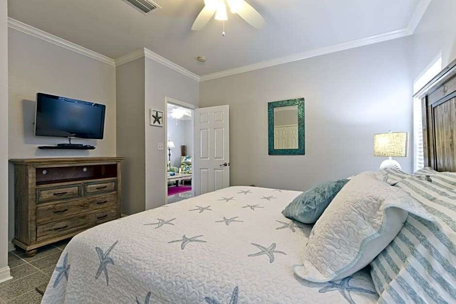 Hotel Rain Dancer by South Padre Condo Rentals photo 1