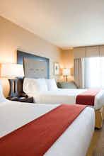 Hotel Holiday Inn Express & Suites Bakersfield Airport photo 1