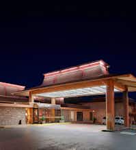 Hotel Red Lion Inn & Suites photo 4