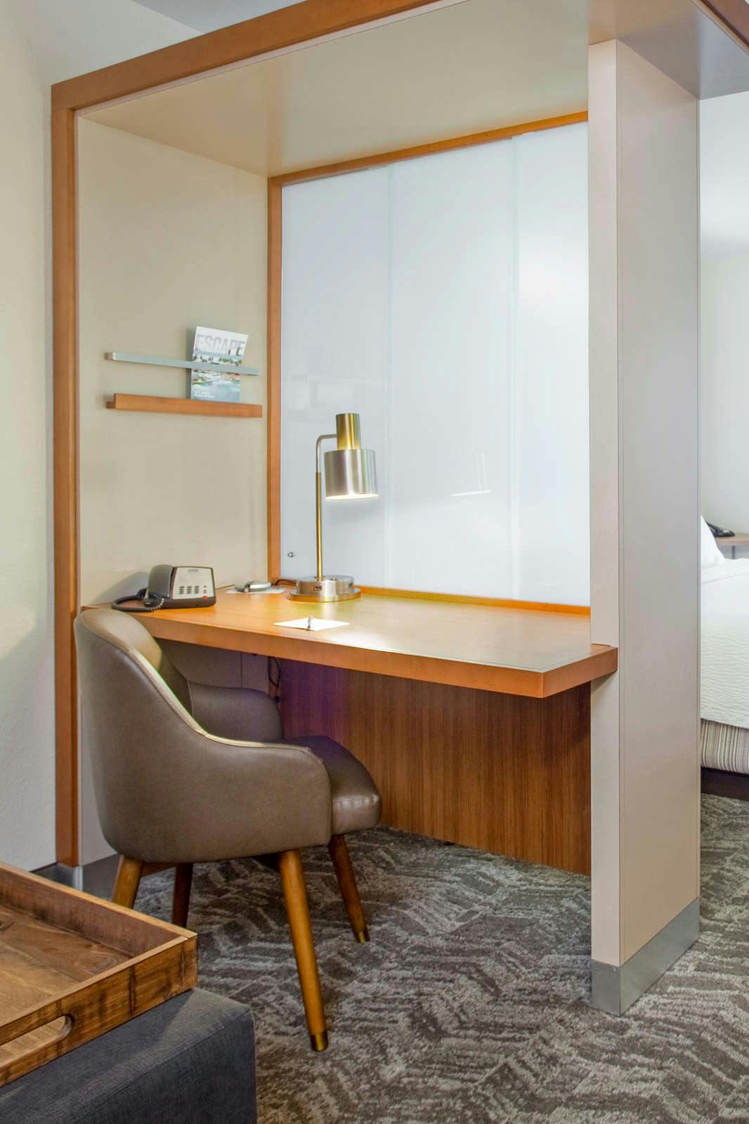 Hotel SpringHill Suites by Marriott Wichita East at Plazzio photo 3